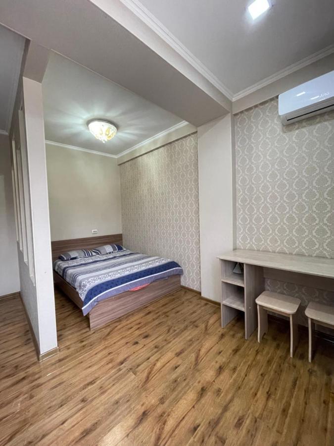 Rent Home Kg На Манаса Боконбаева Bisjkek Buitenkant foto